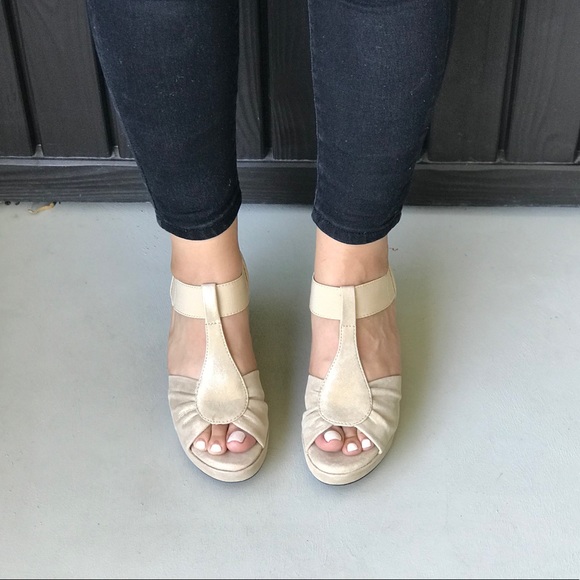 Leather Peep Toe Pleated Elastic Straps Wedge - Picture 4 of 7